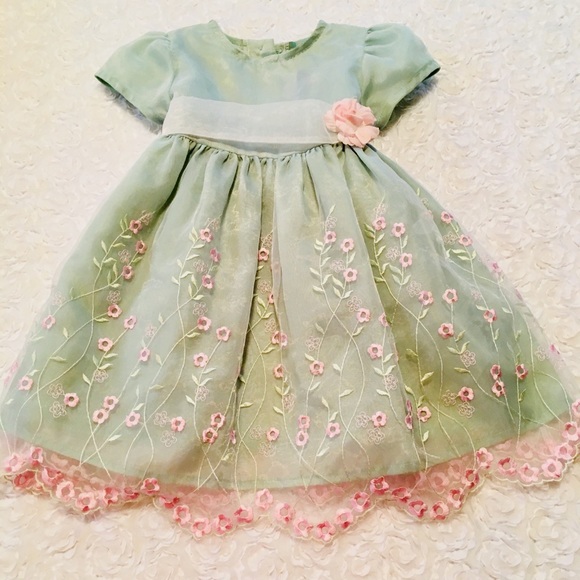 Brooke Lindsey Other - 🌸Brooke Lindsey Gorgeous little girls dress🌸